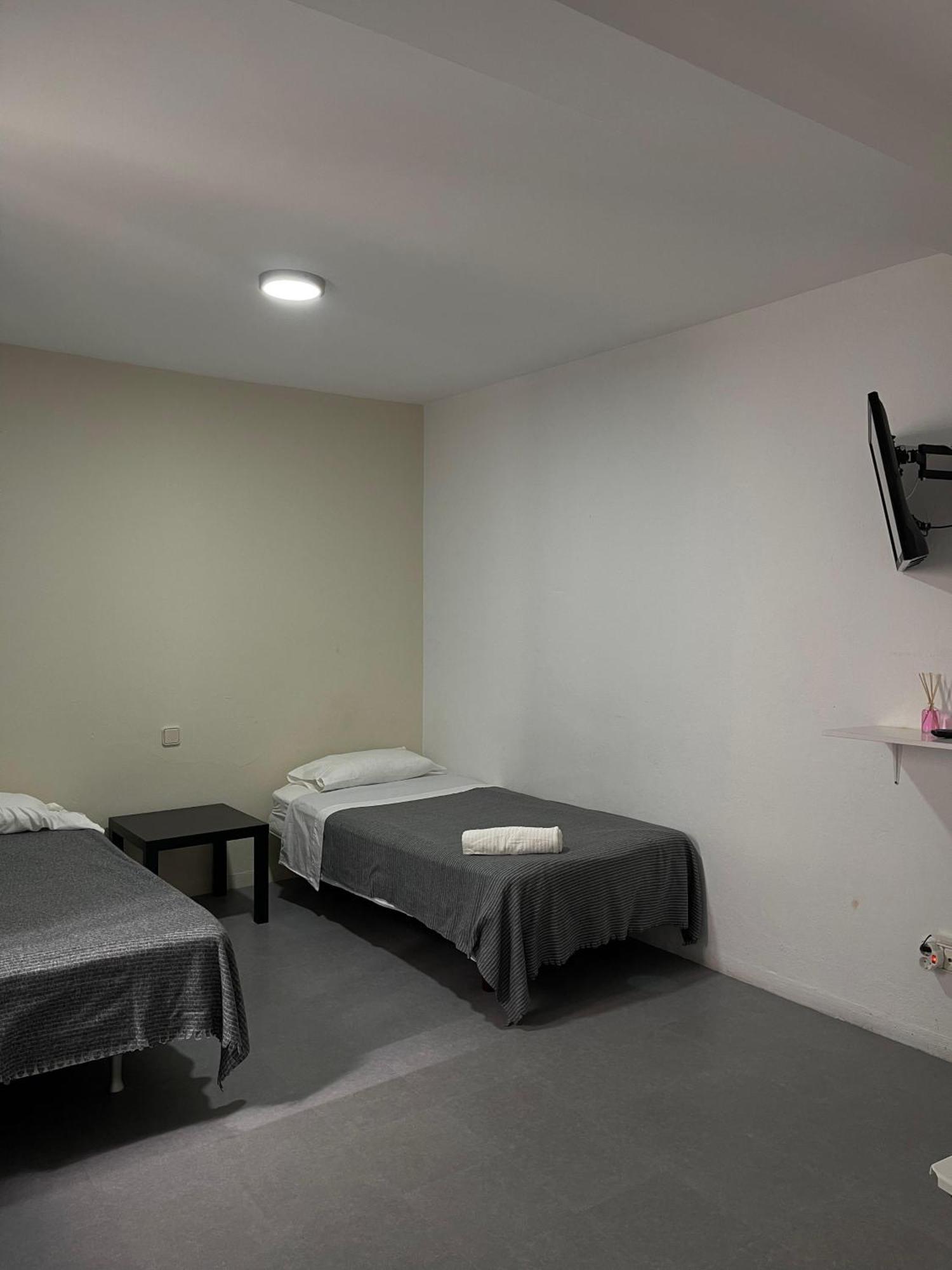 Hostal Santa Calma Marbella Exterior photo